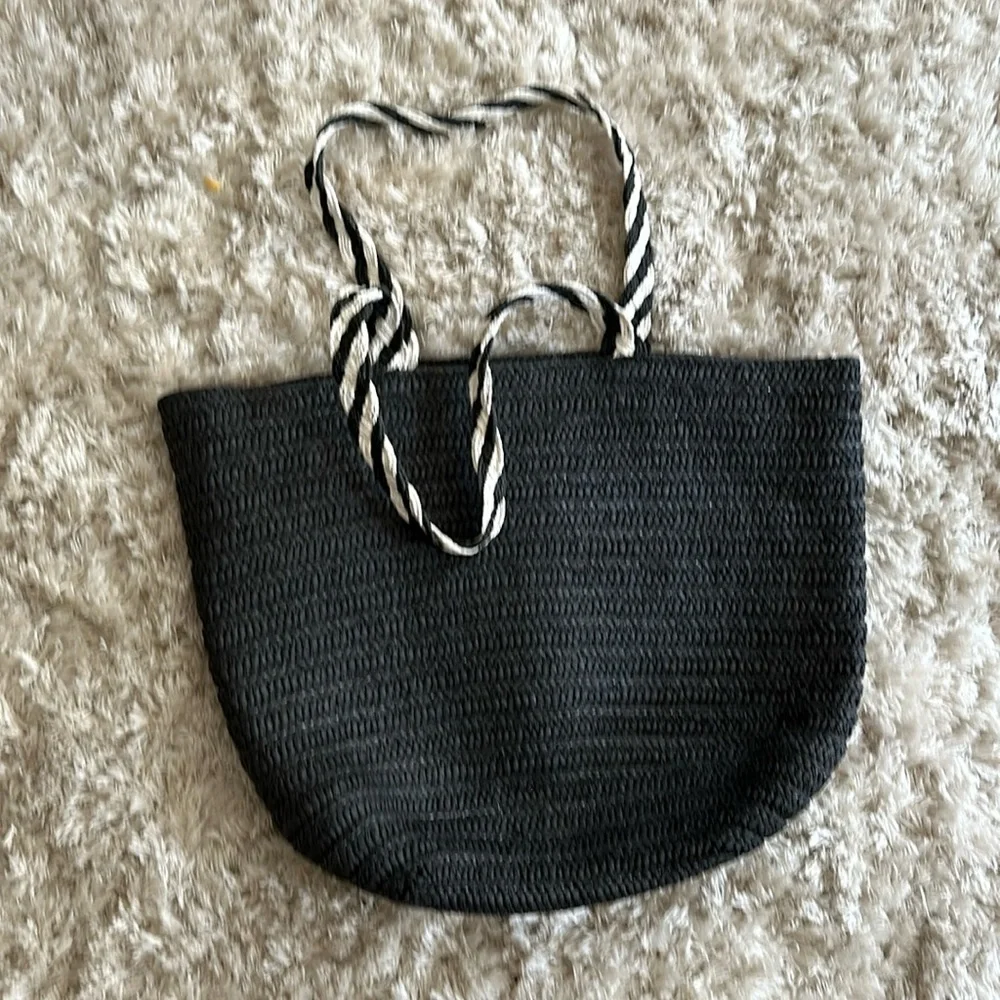 Black and White Rachel Zoe designer Beach bag tote - Picture 2 of 8